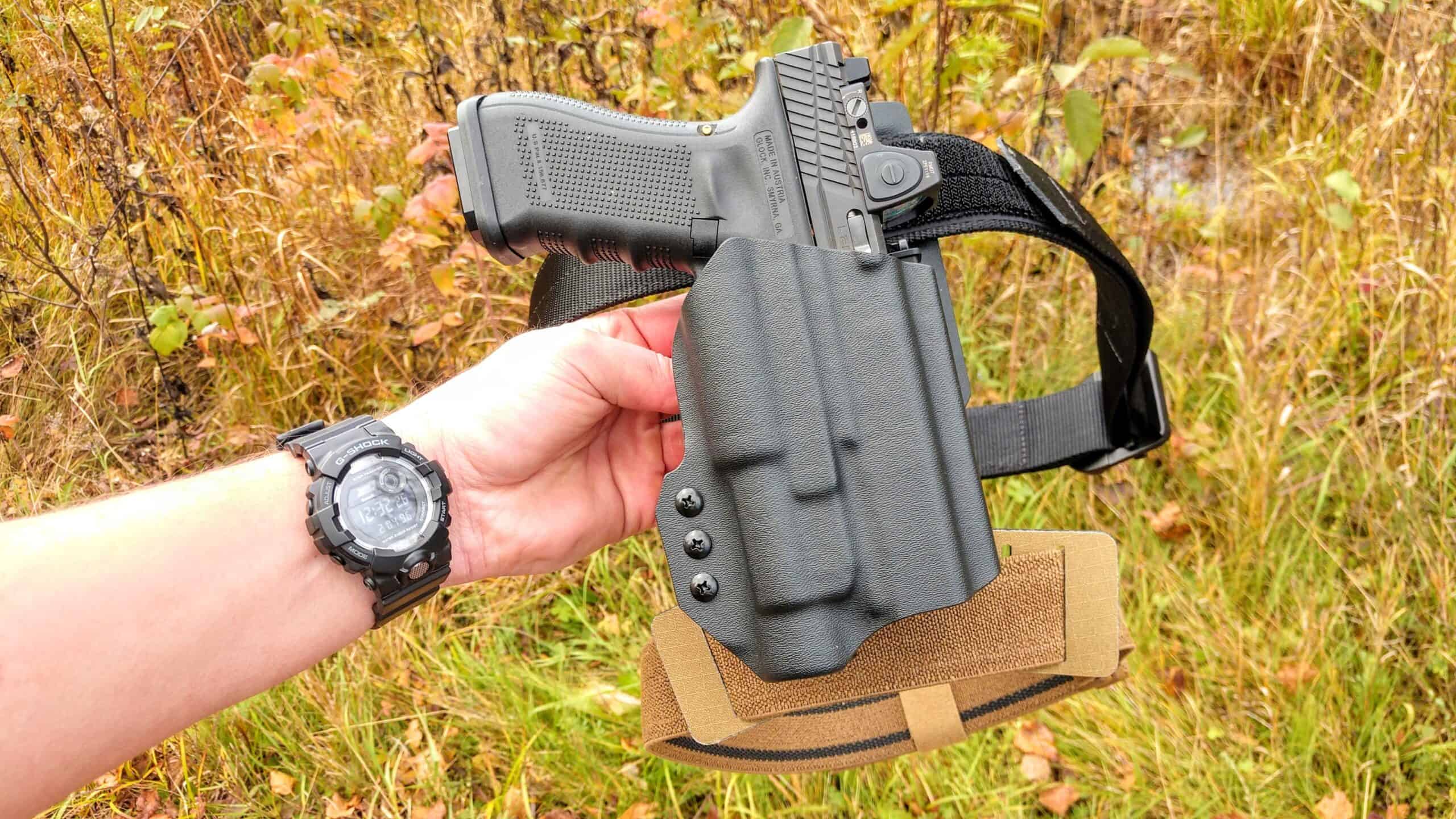 2. Enhancing Comfort and Concealment: Custom Holsters for Personalized Fit